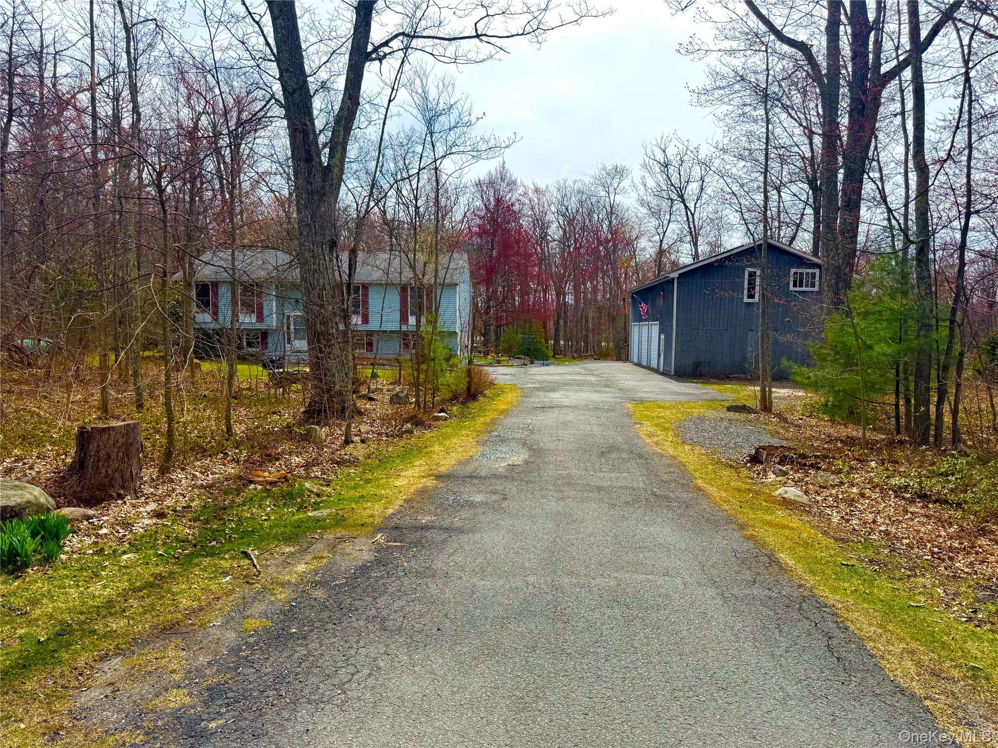 1325 Wurtsboro Mountain RD, Wurtsboro, NY 12790