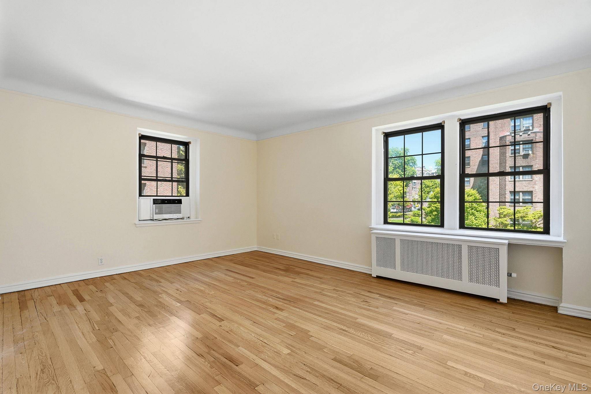 196 Garth RD #2F, Scarsdale, NY 10583