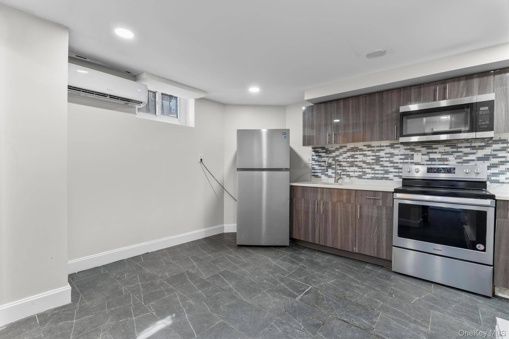 138 Buena Vista AVE, Yonkers, NY 10701