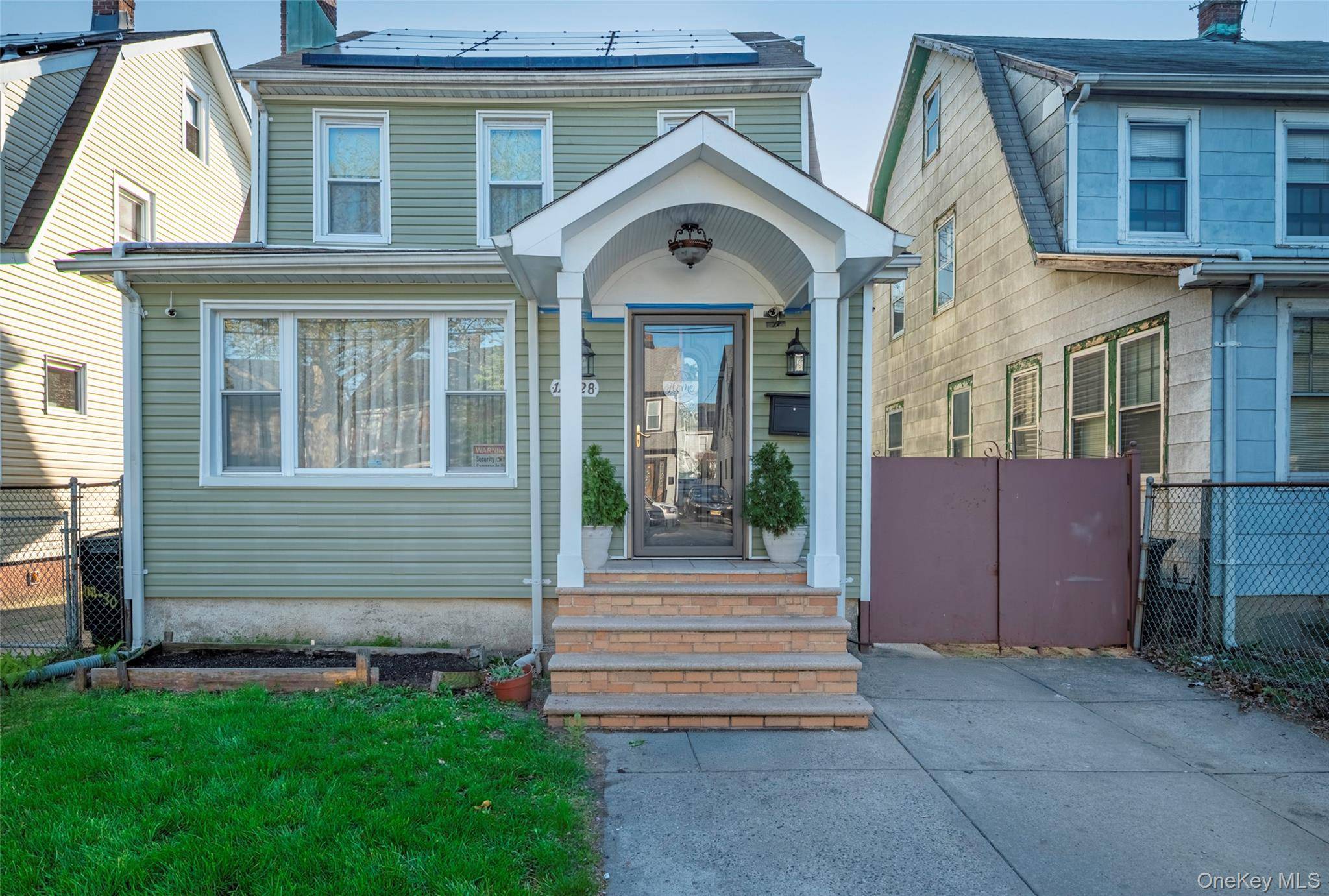 112-28 200 ST, Saint Albans, NY 11412