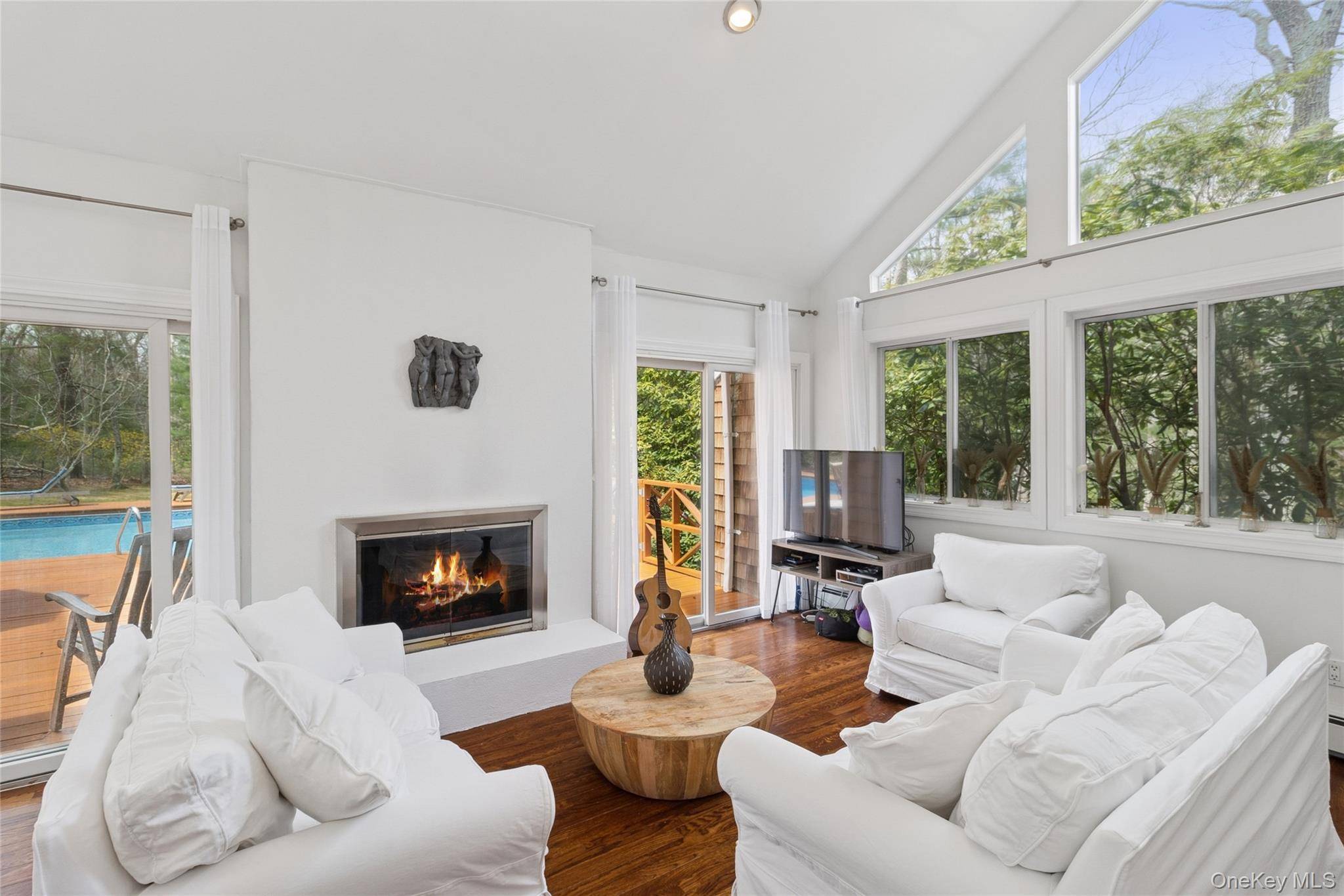 27 Ely Brook RD, East Hampton, NY 11937