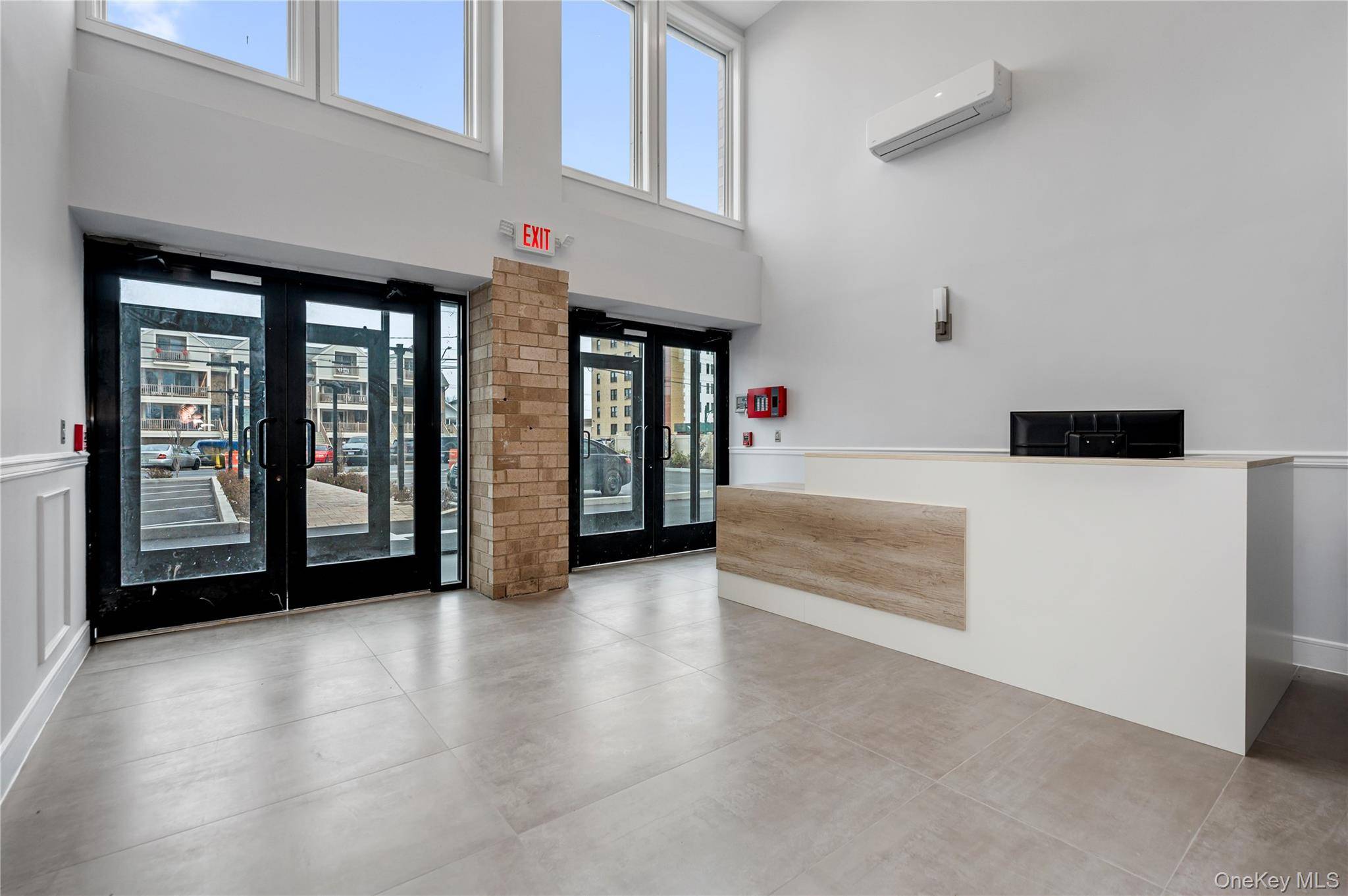 50 W Broadway #1001, Long Beach, NY 11561
