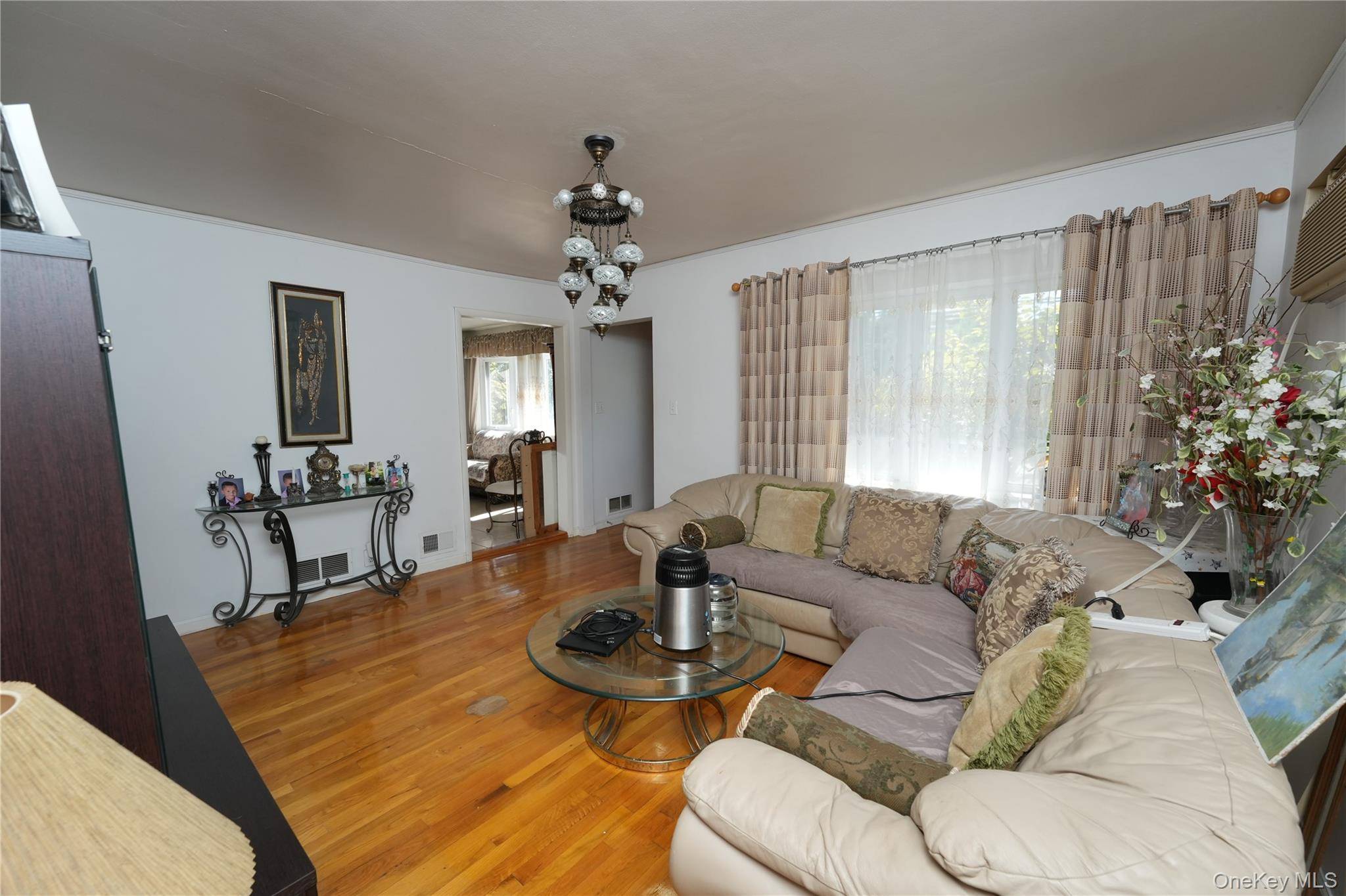 368 Merrifield AVE, Oceanside, NY 11572