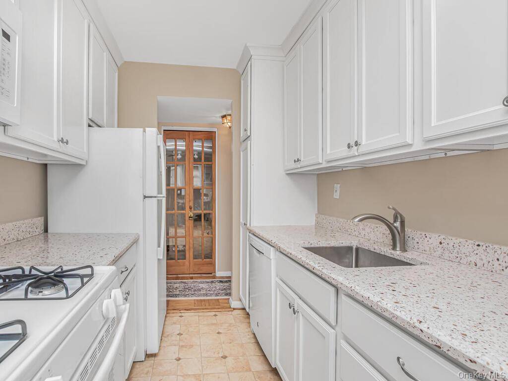 415 Gramatan AVE #1C, Mount Vernon, NY 10552