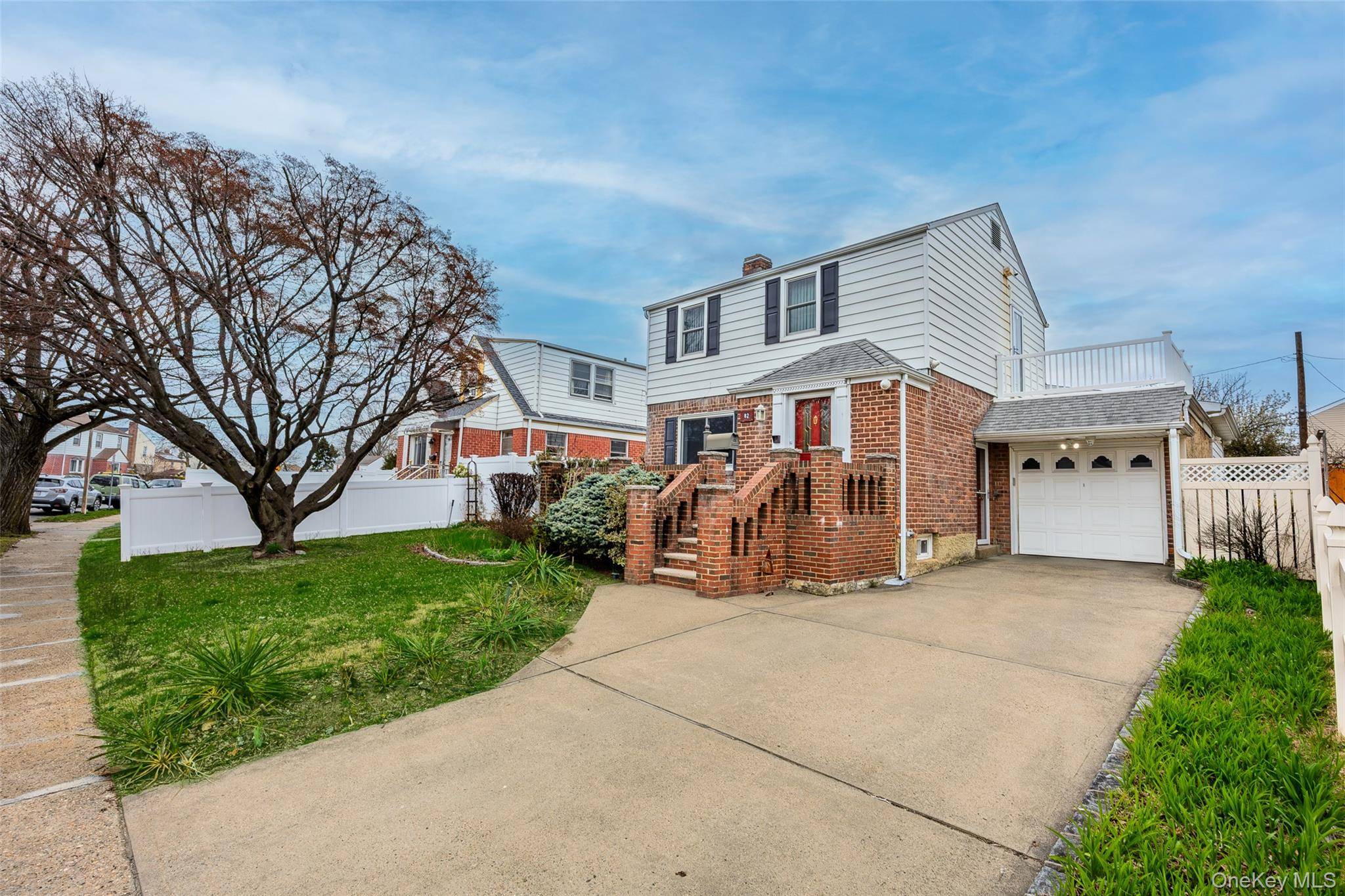 82 Cerenzia BLVD, Elmont, NY 11003