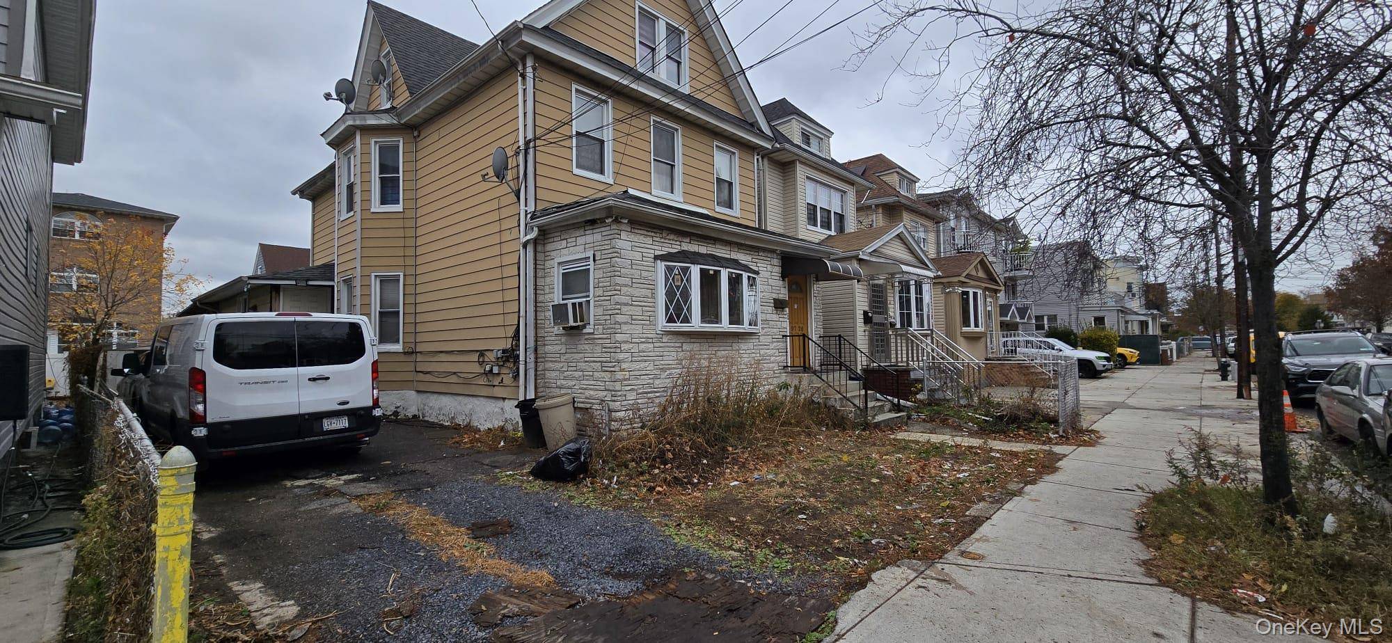 9726 125th ST, Richmond Hill S., NY 11419