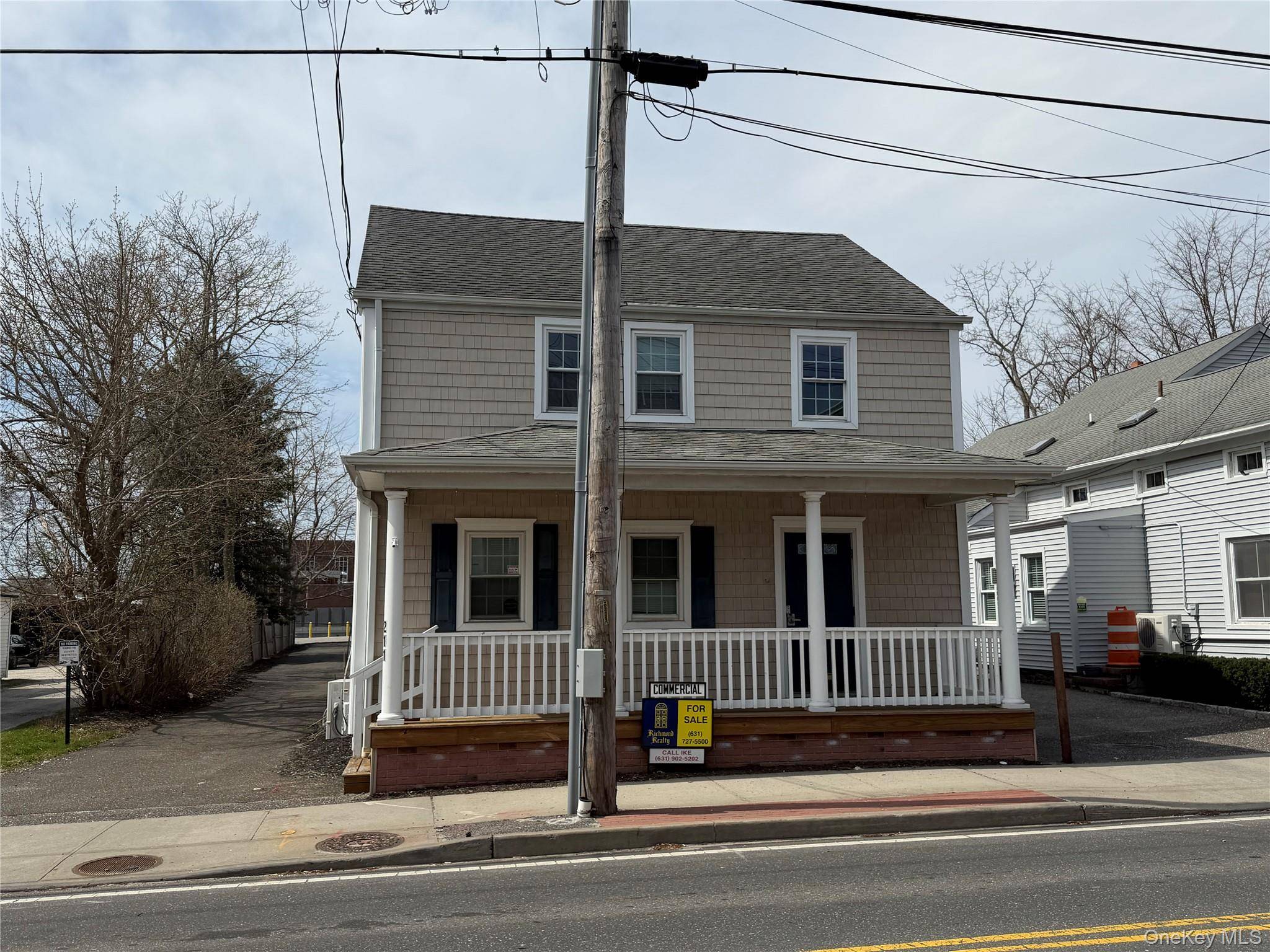 211 Roanoke AVE, Riverhead, NY 11901