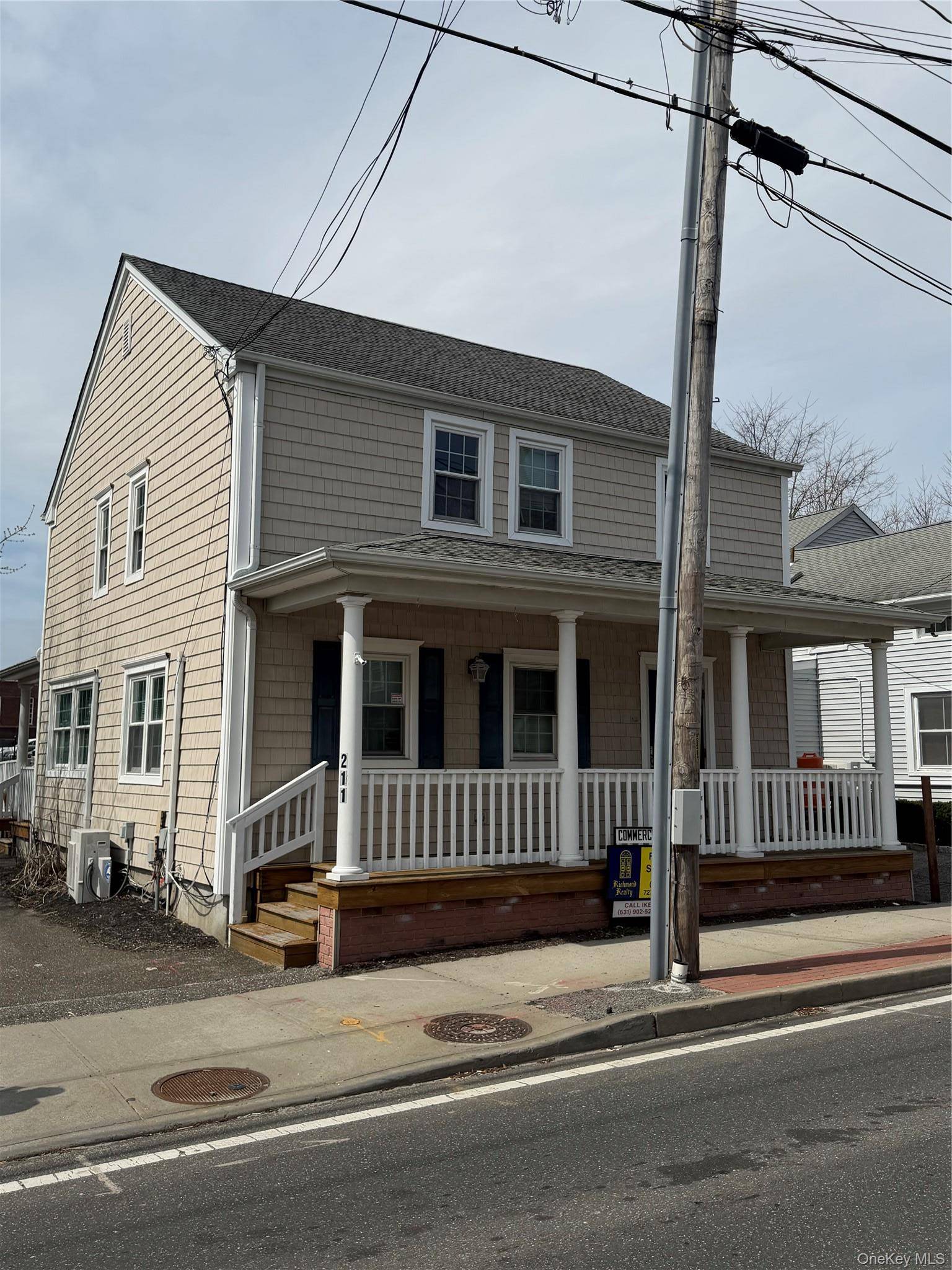 211 Roanoke AVE, Riverhead, NY 11901