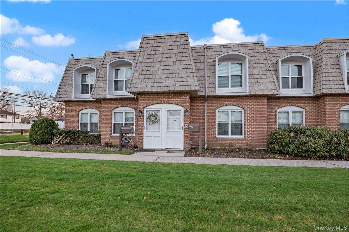 175 Main AVE #158, Wheatley Heights, NY 11798