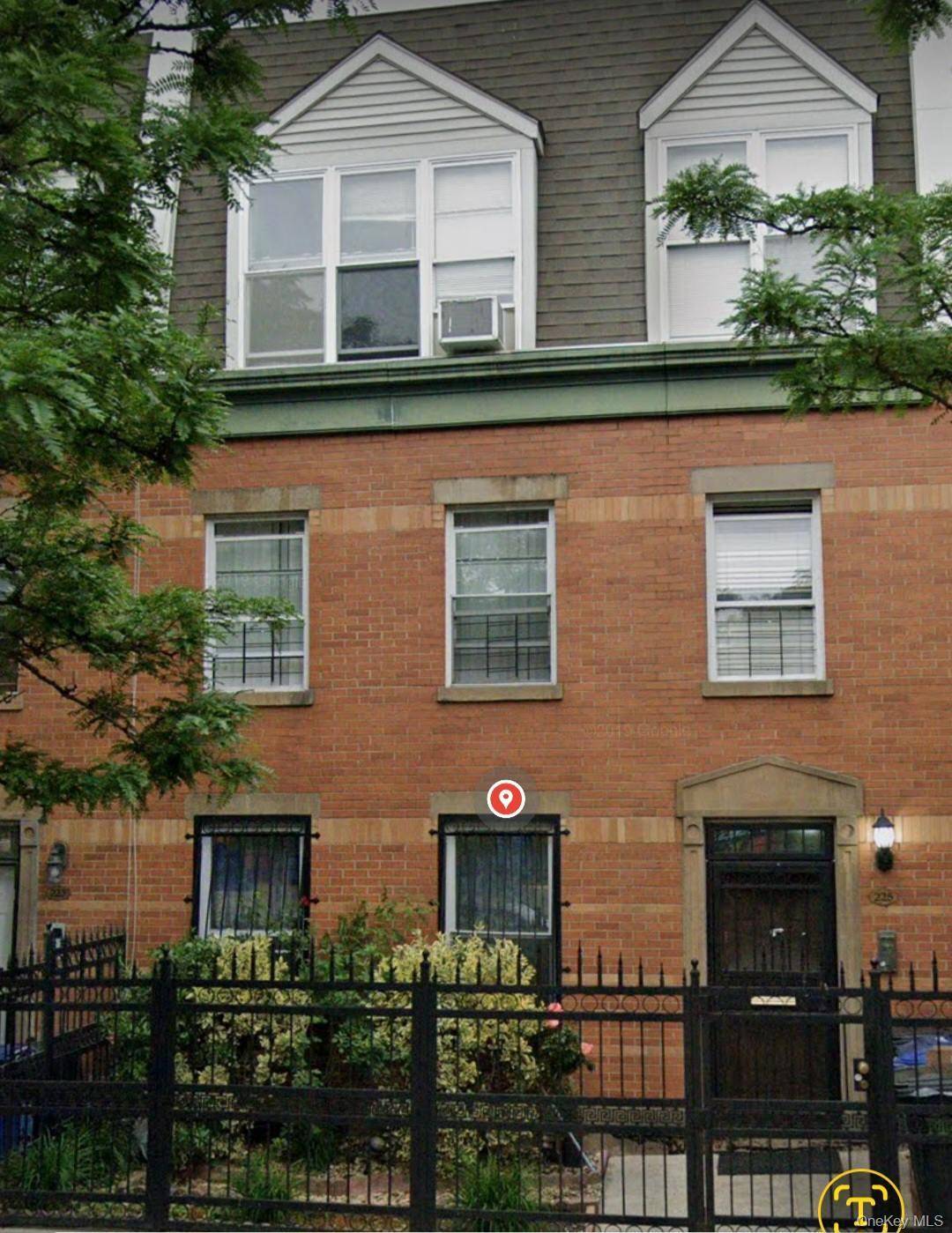 223 East 110 Street, New York (manhattan), NY 10029
