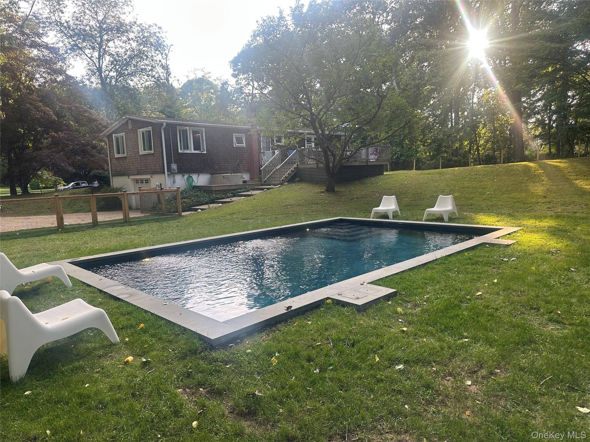 9 Johnston RD, Shelter Island, NY 11964