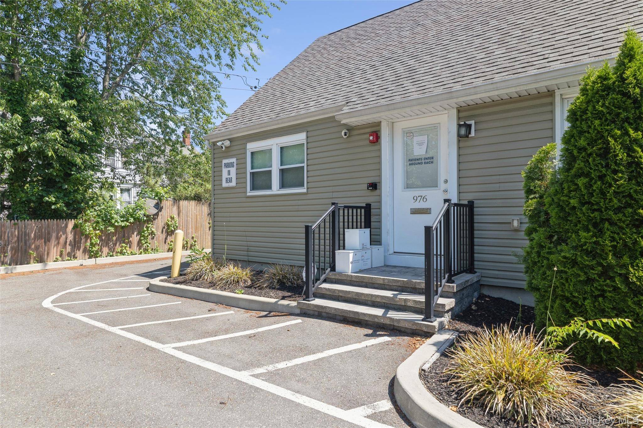 976 Roanoke AVE, Riverhead, NY 11901