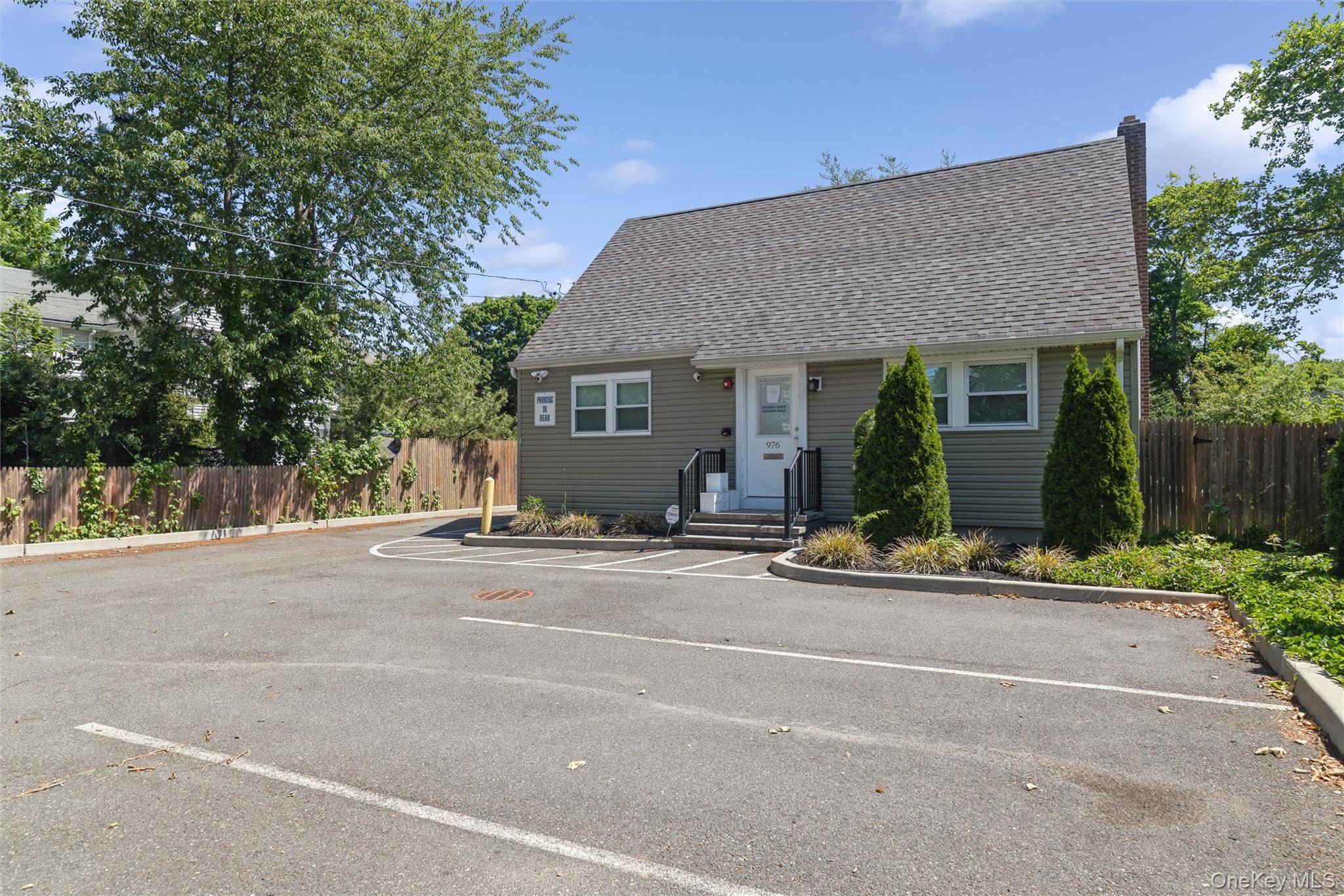 976 Roanoke AVE, Riverhead, NY 11901