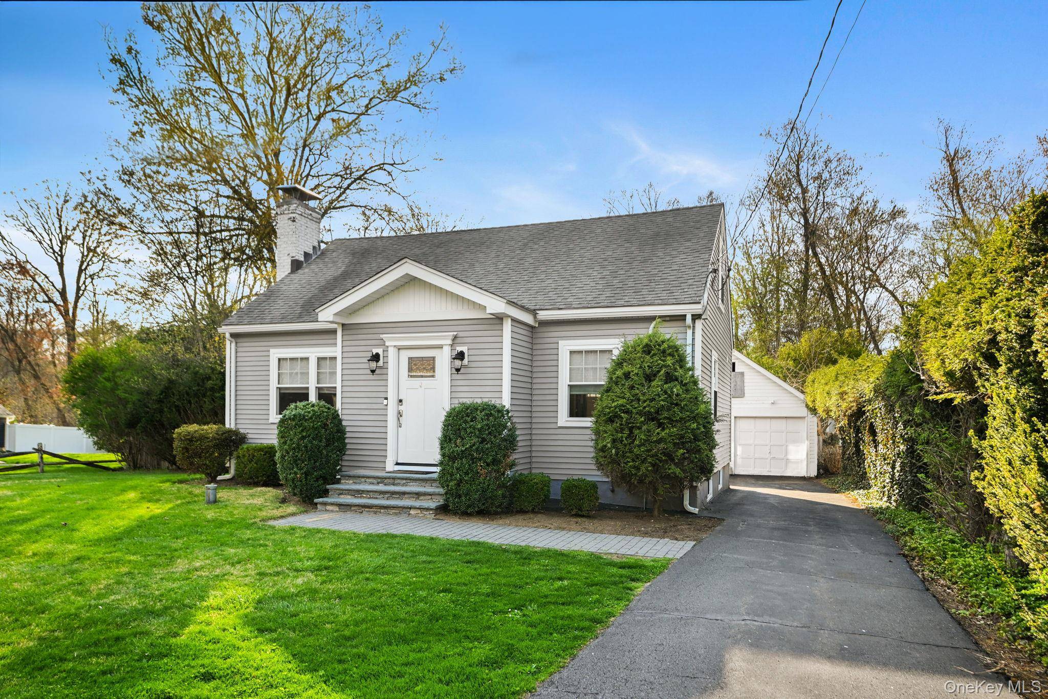 15 Maryland AVE, Armonk, NY 10504