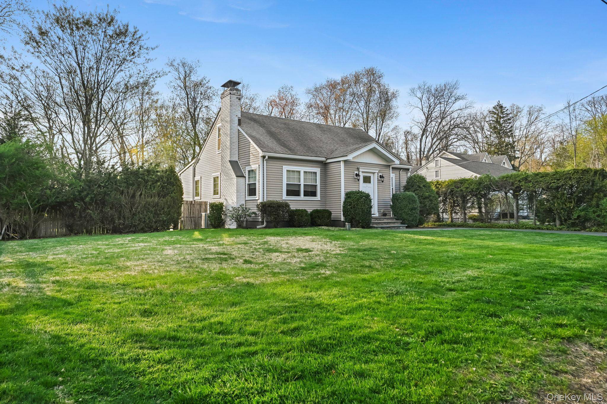 15 Maryland AVE, Armonk, NY 10504