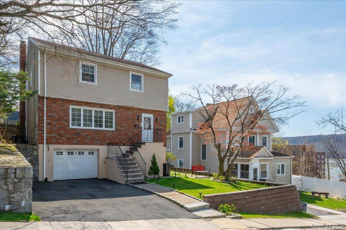 8 Arthur ST, Yonkers, NY 10701