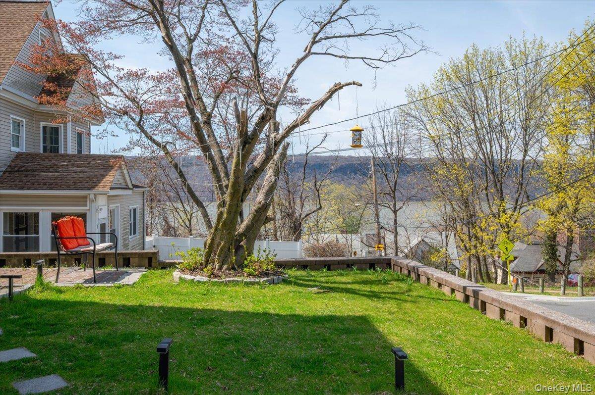 8 Arthur ST, Yonkers, NY 10701
