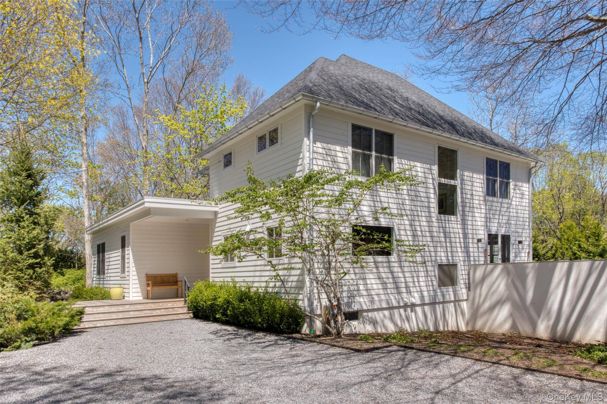 323 Division ST, Sag Harbor, NY 11963