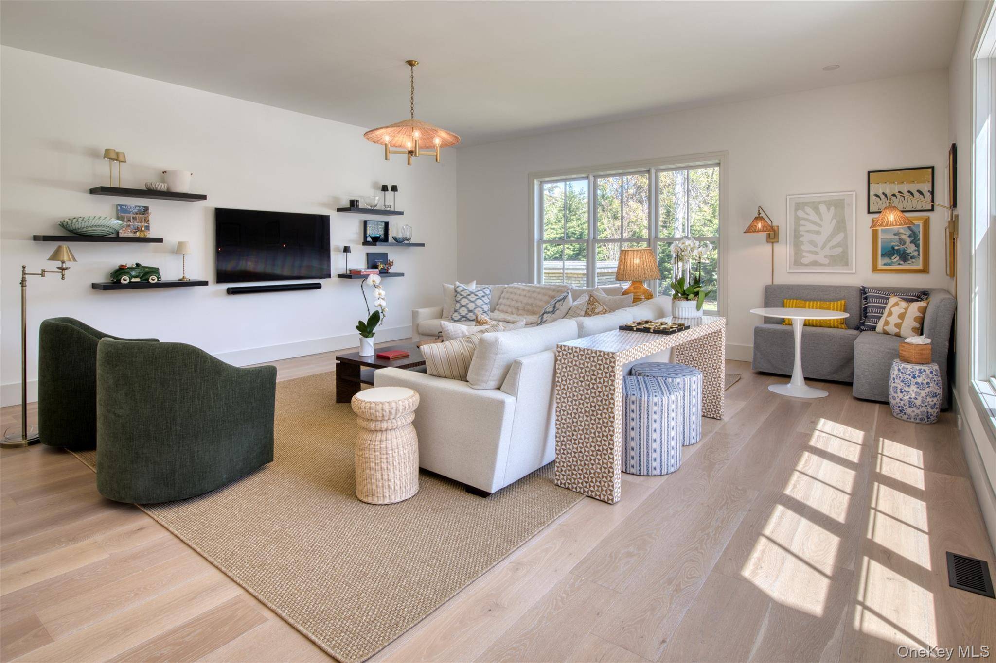 323 Division ST, Sag Harbor, NY 11963