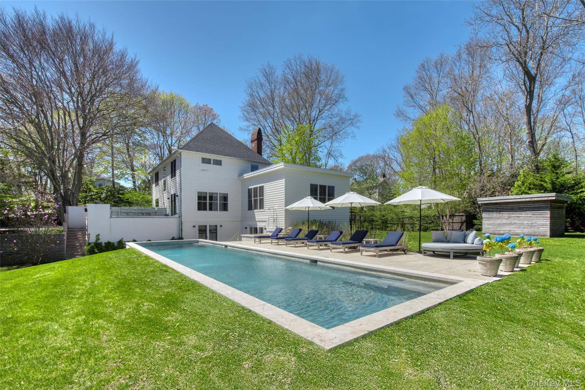 323 Division ST, Sag Harbor, NY 11963