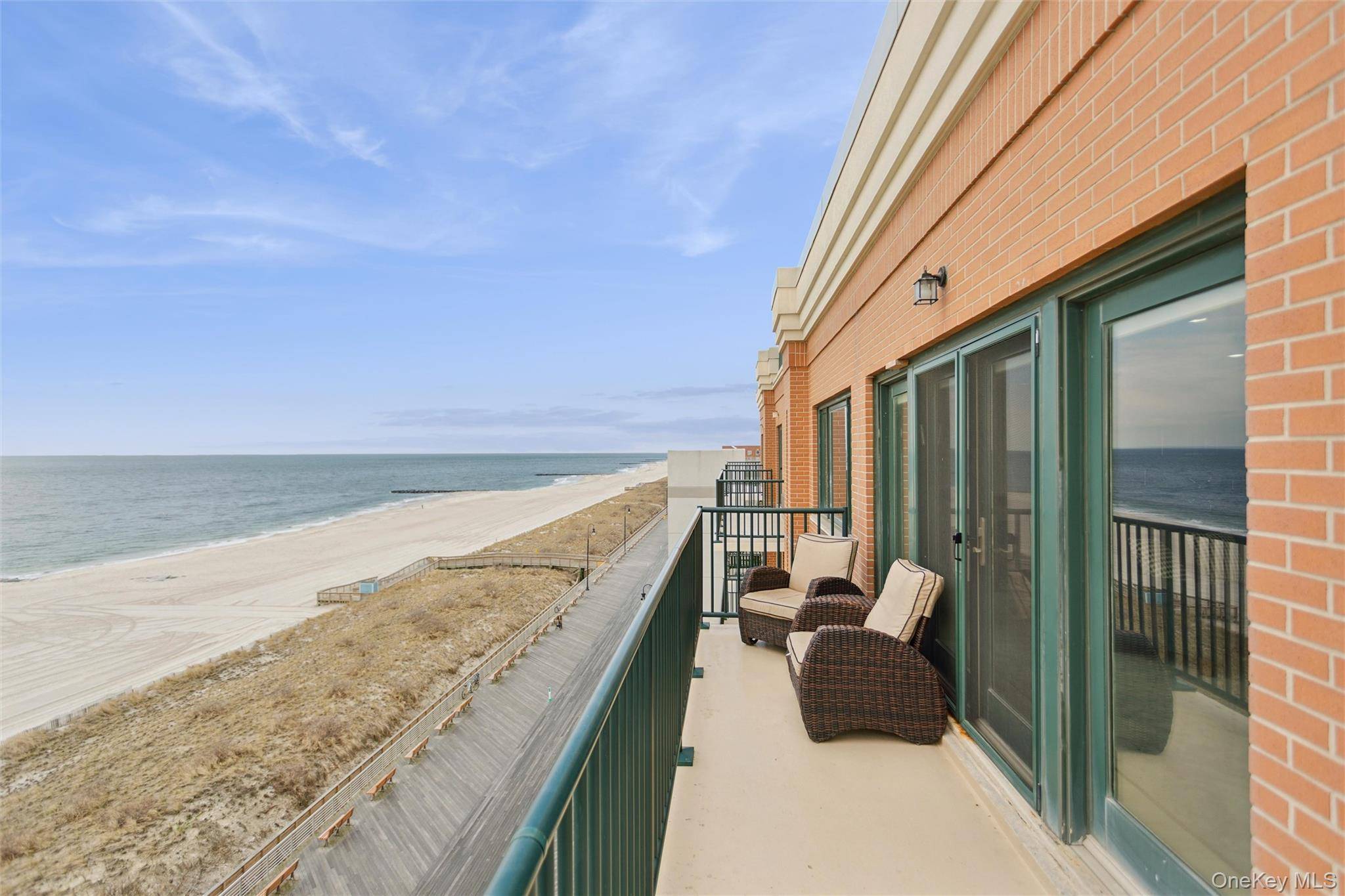 260 W Broadway #7A, Long Beach, NY 11561