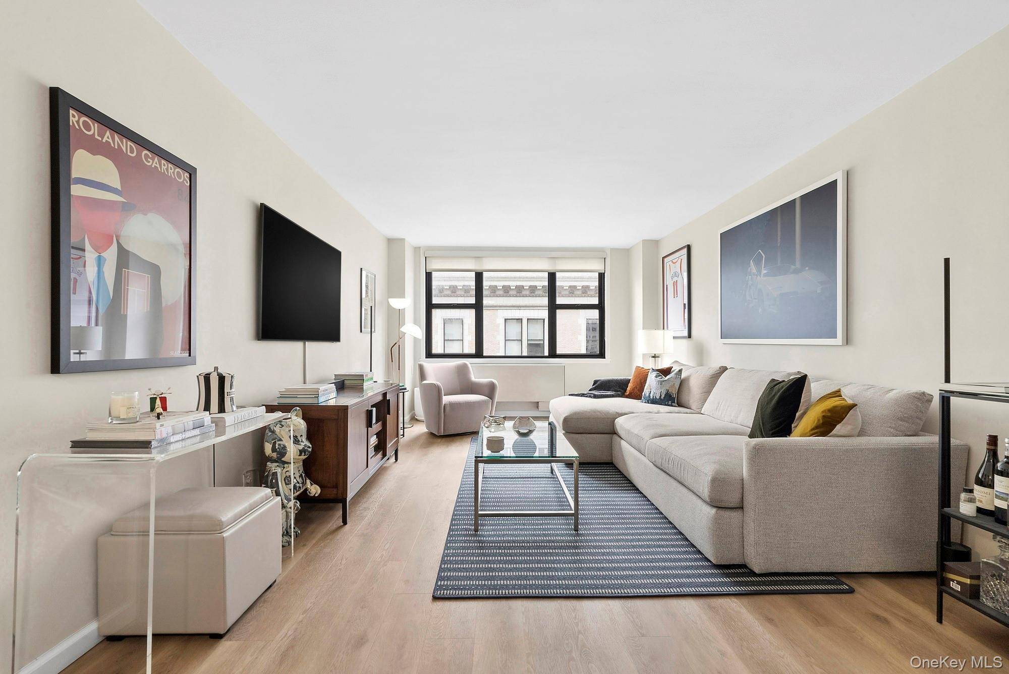 130 E 18th ST #10V, New York (manhattan), NY 10003