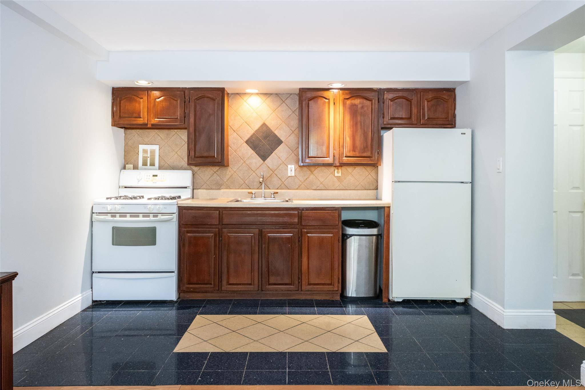 2333 Palmer AVE #B1, New Rochelle, NY 10801