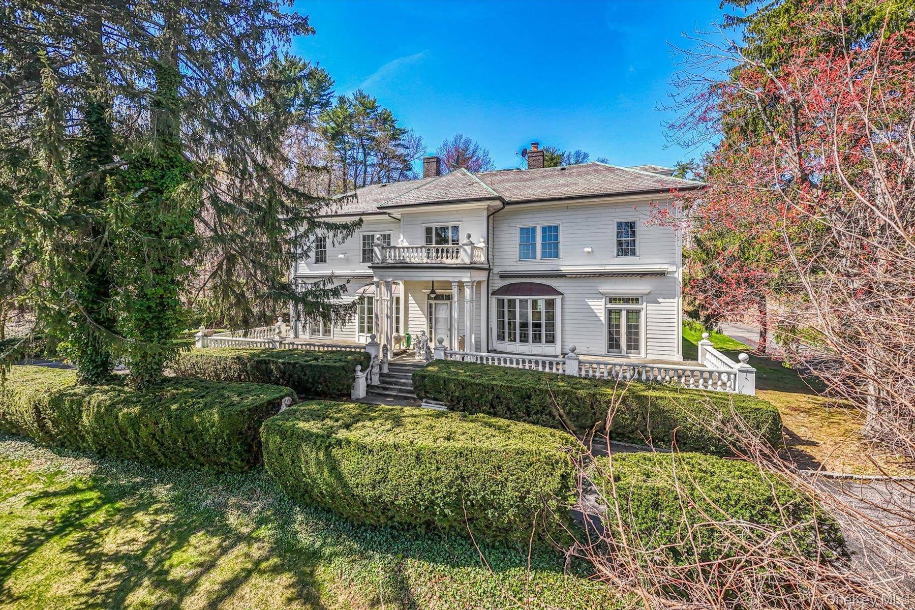 365 E Shore RD, Great Neck, NY 11023