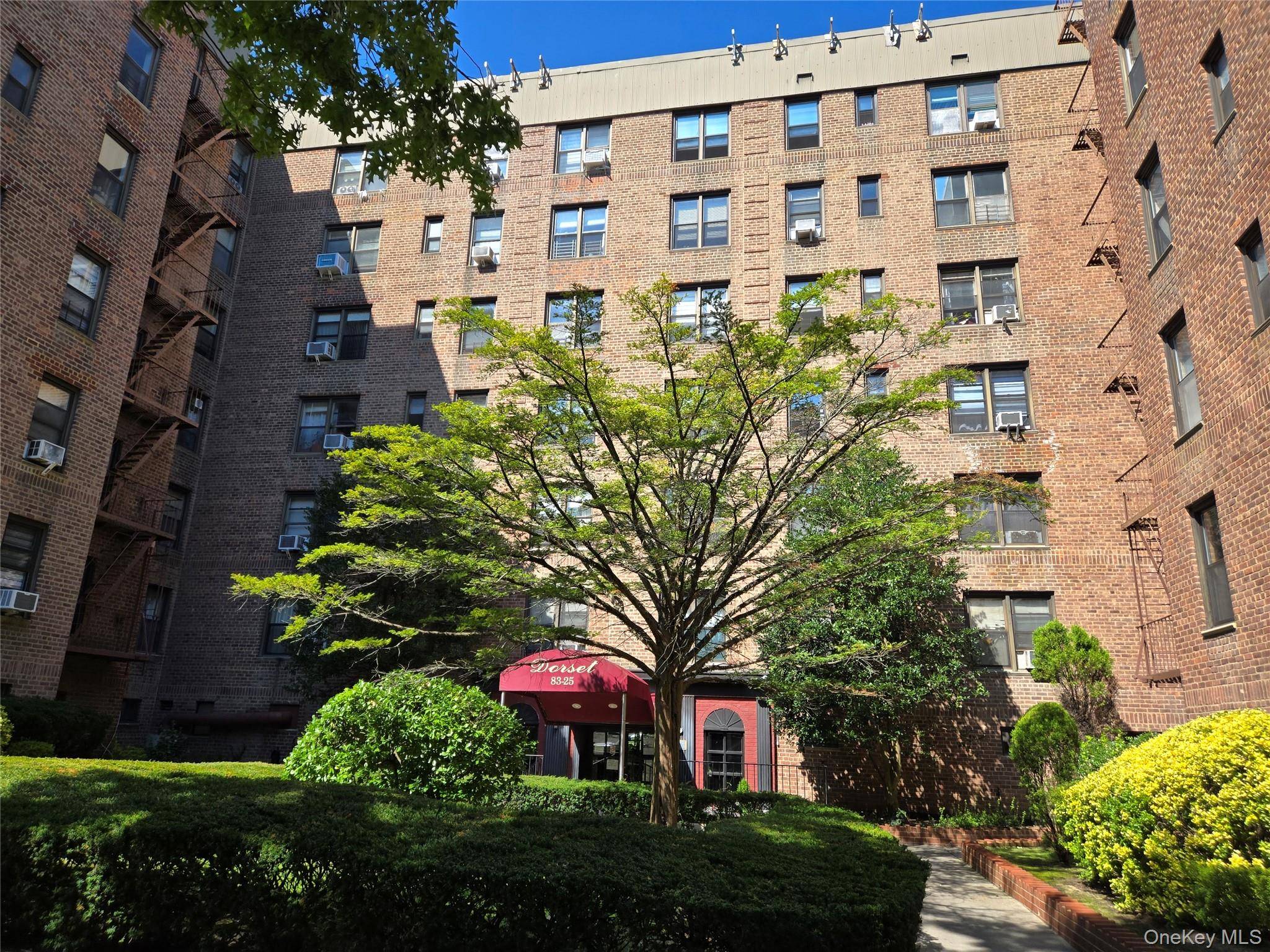 83-25 98th ST #1P, Woodhaven, NY 11421