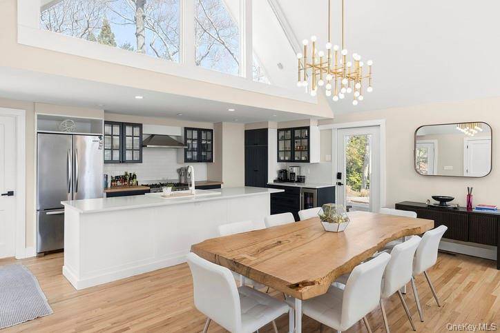 33 Peters PATH, East Hampton, NY 11937