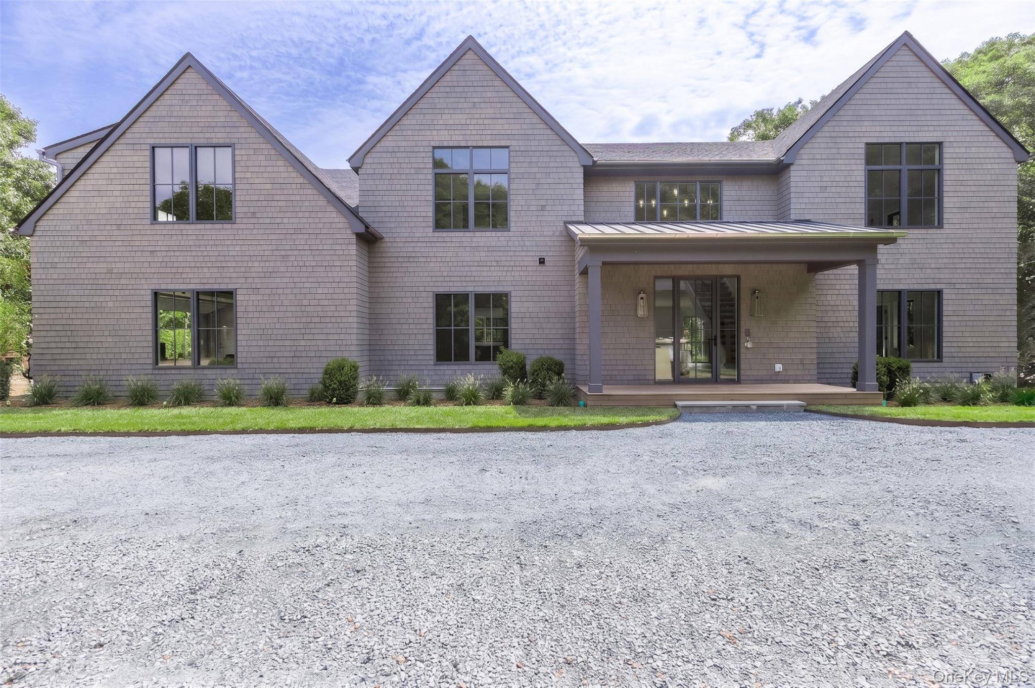 190A South Country RD, Remsenburg, NY 11960