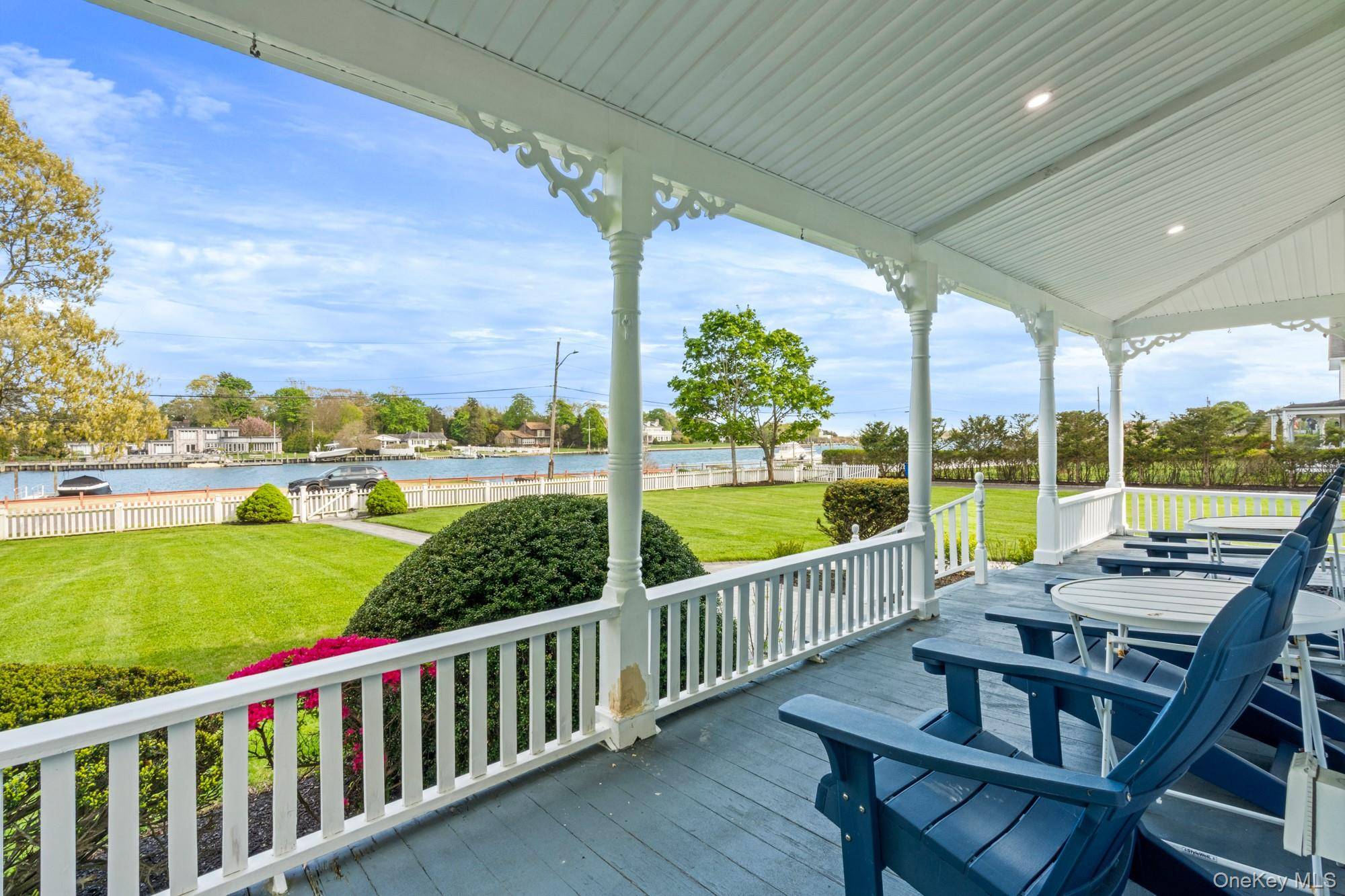 96 Lake AVE, Center Moriches, NY 11934