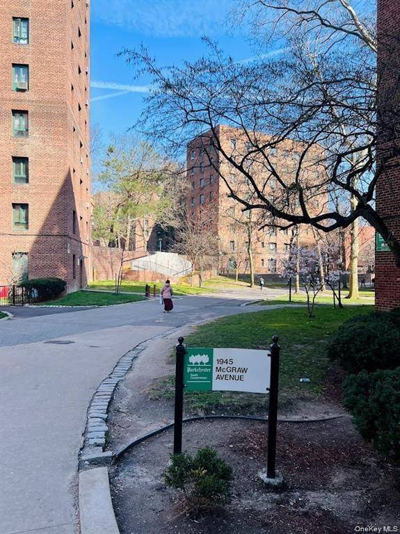 1945 McGraw AVE #7D, Bronx, NY 10462