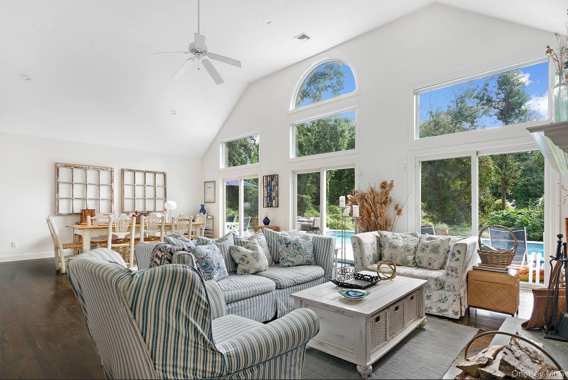 20 Cutter CT, East Hampton, NY 11937