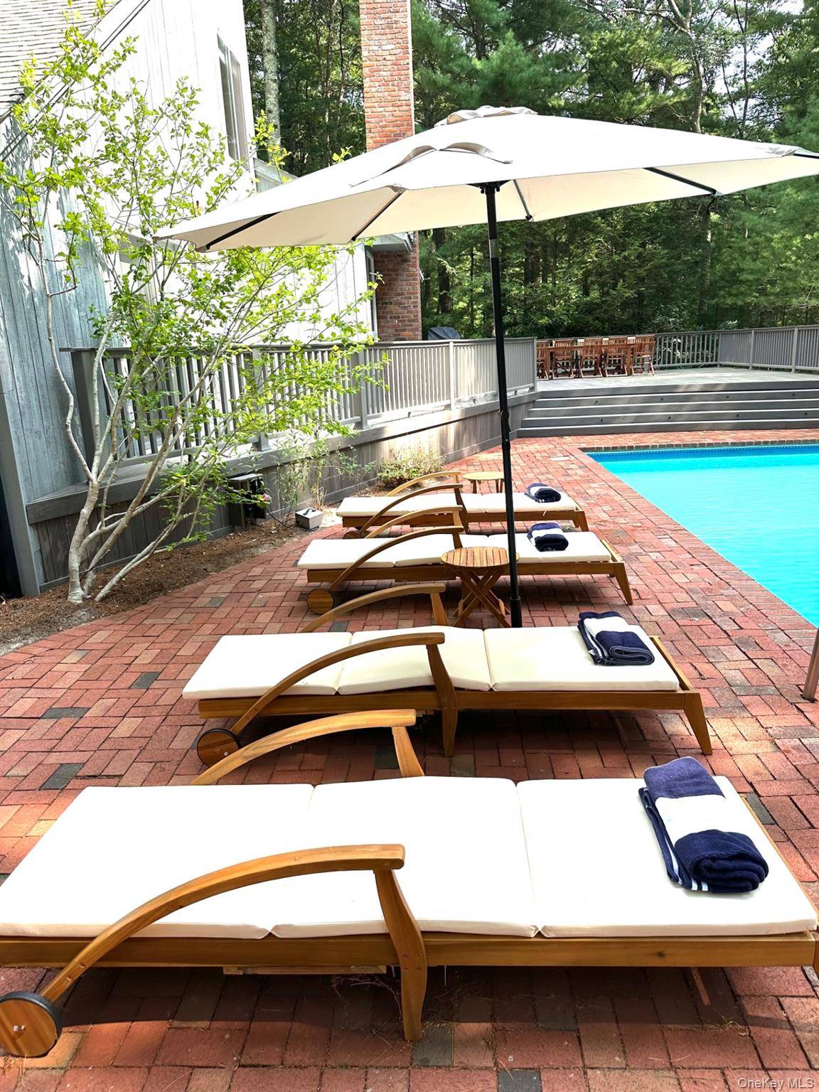 33 Oak Hill LN, East Hampton, NY 11937