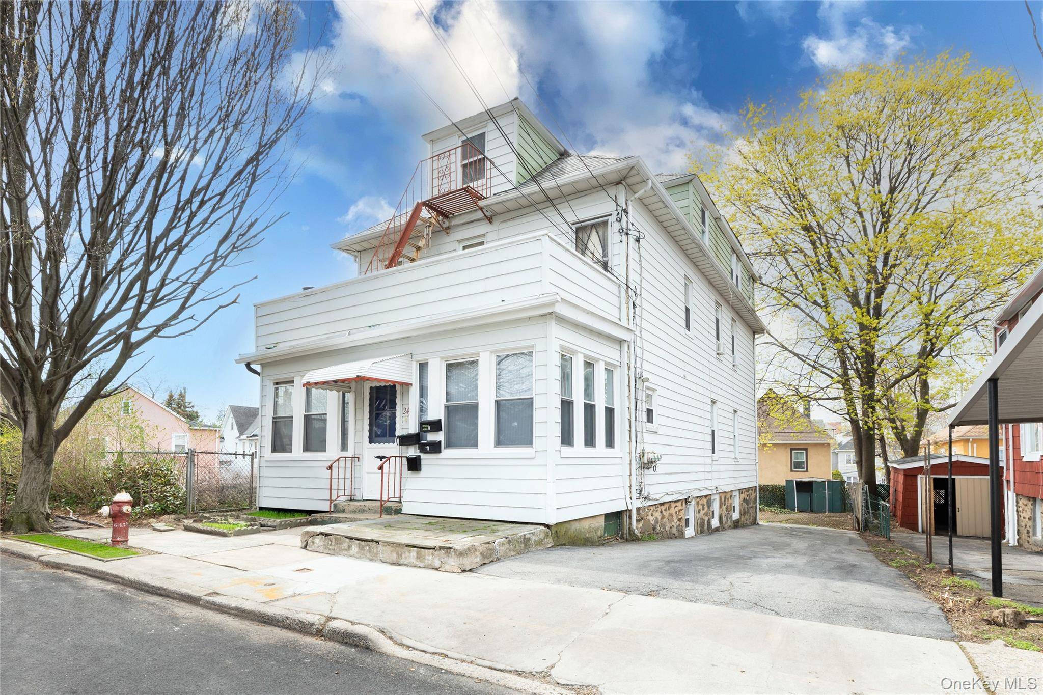 24 Chestnut PL, Mount Vernon, NY 10553