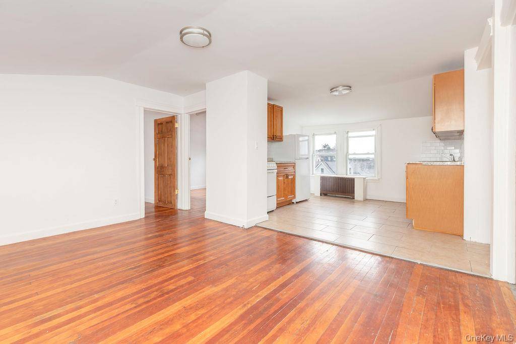 24 Chestnut PL, Mount Vernon, NY 10553