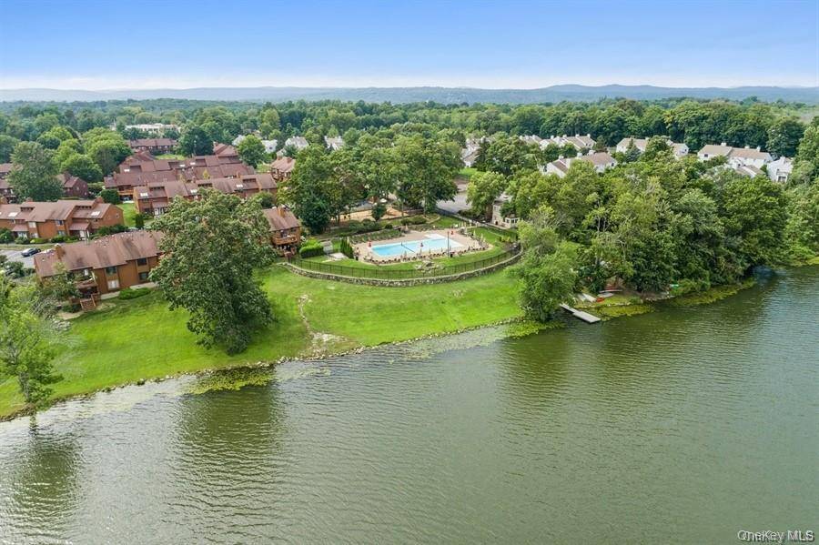 24 Leisure WAY, Mohegan Lake, NY 10547