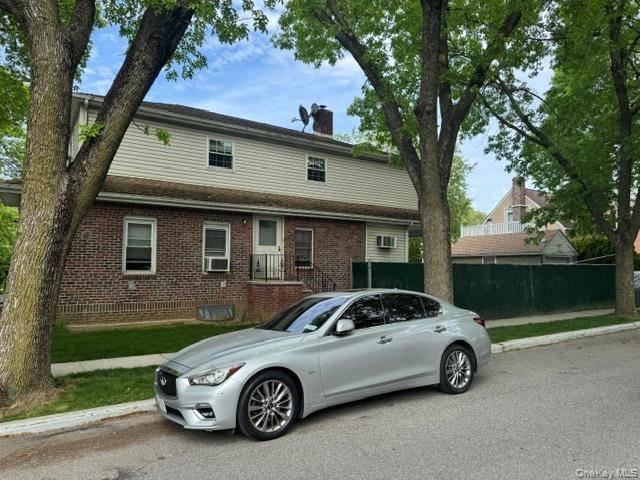 242-19 83rd AVE, Bellerose, NY 11426