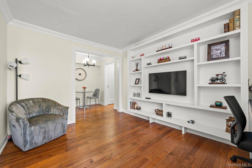 84-50 169th Street #611, Jamaica Hills, NY 11432