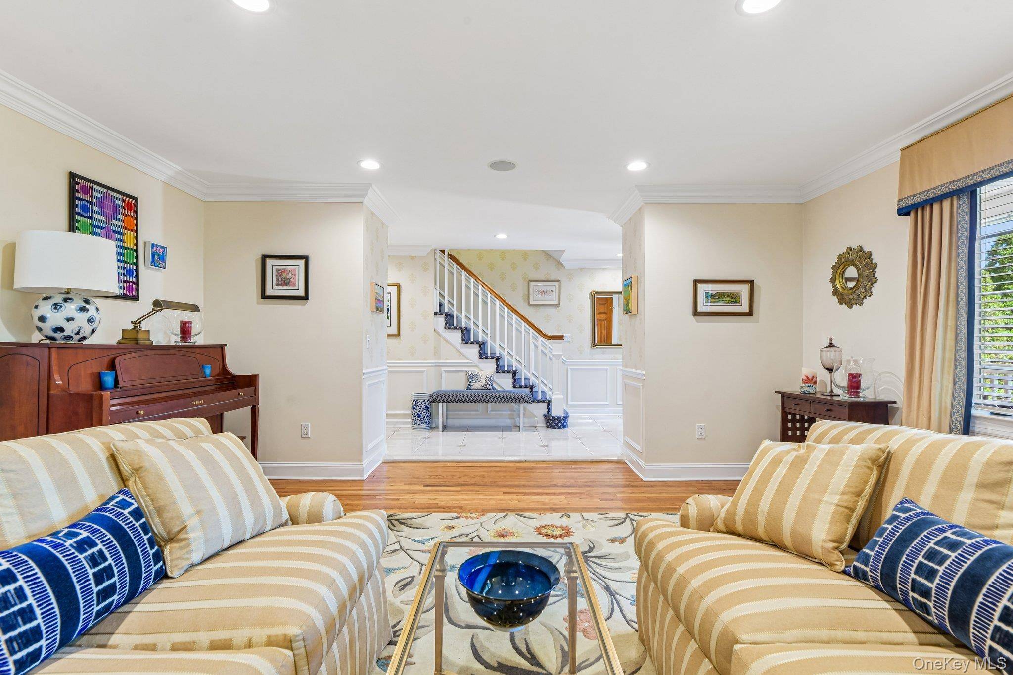 1442 Stevenson CIR, Hewlett, NY 11557