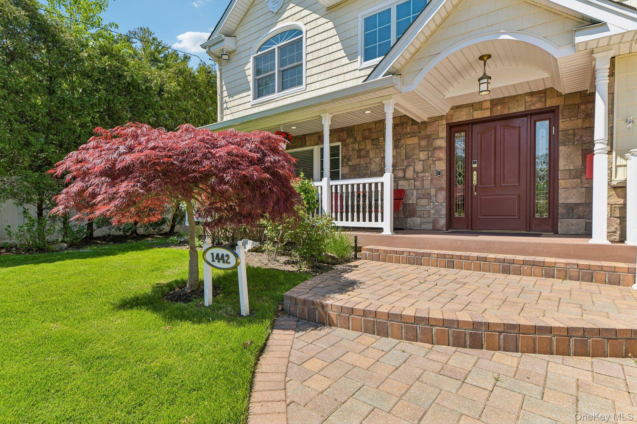1442 Stevenson CIR, Hewlett, NY 11557