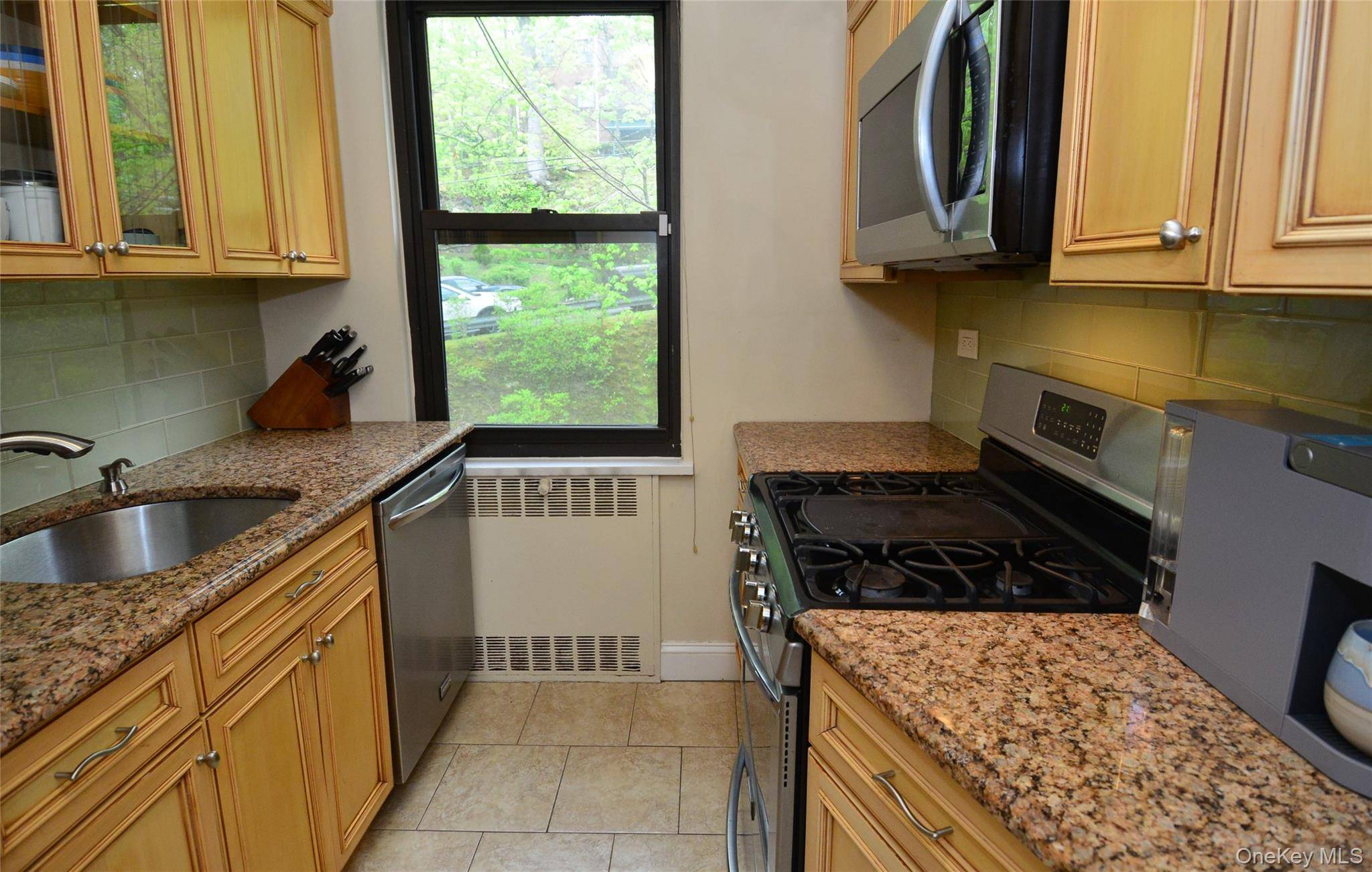 40 Rockledge RD #2A, Hartsdale, NY 10530