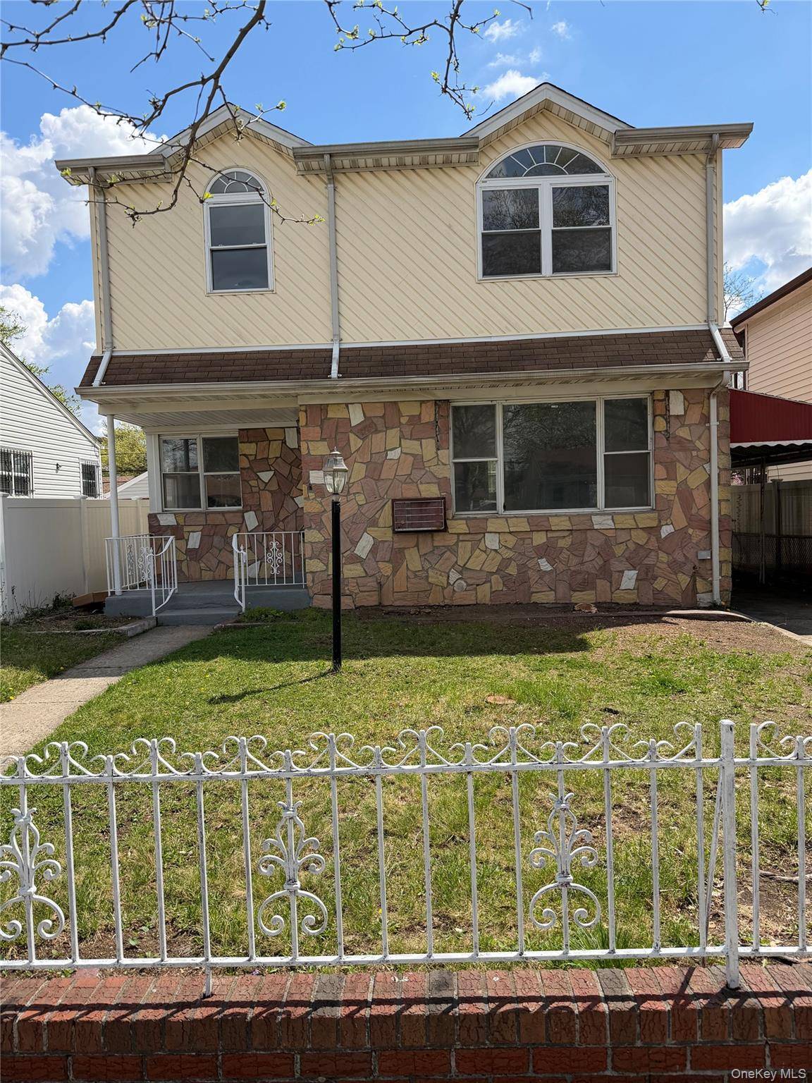 12815 235th ST, Rosedale, NY 11422