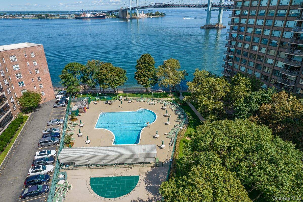 166-25 Powells Cove BLVD #15D, Beechhurst, NY 11357