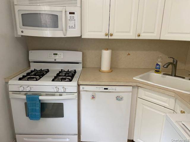 245-21 Union TPKE #C-2, Bellerose, NY 11426