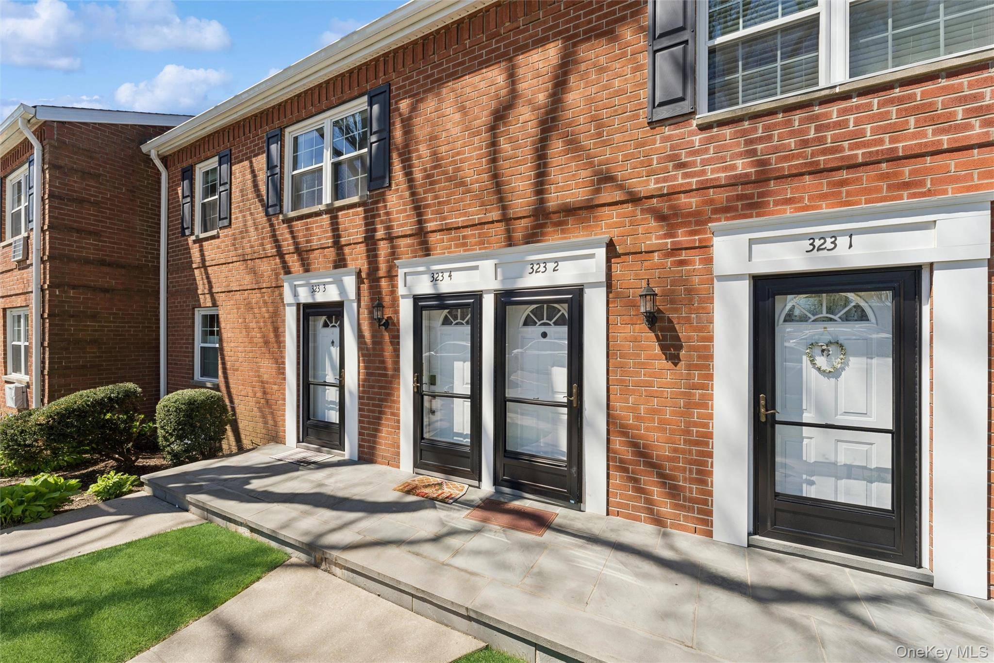 323 Hicksville RD #4, Bethpage, NY 11714