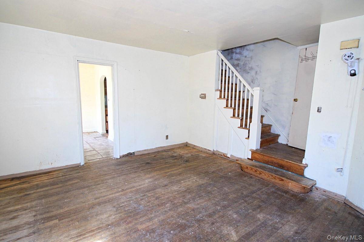 1051 victory BLVD, Staten Island, NY 10301