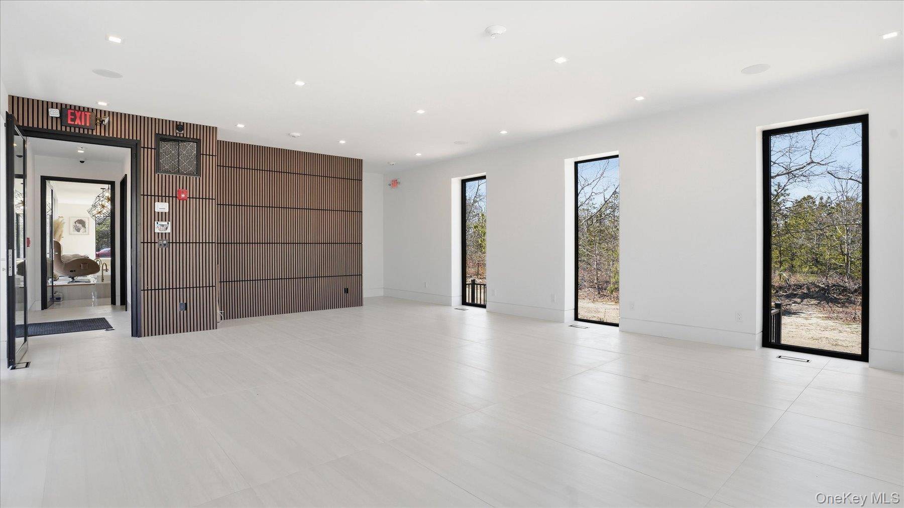 200 W Montauk HWY #1st Floor Unit 1B, Hampton Bays, NY 11946