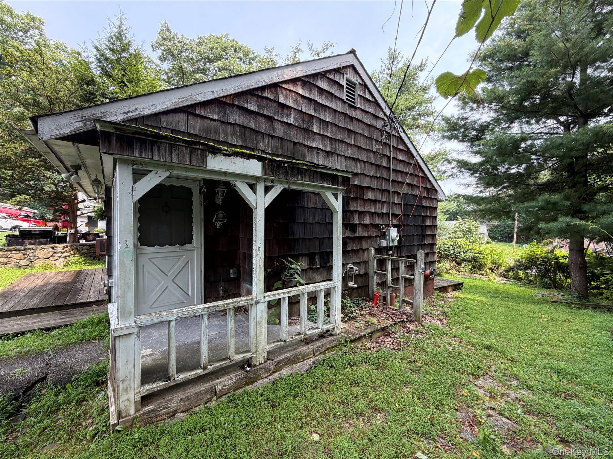 6 N Shenorock DR, Yorktown Heights, NY 10598